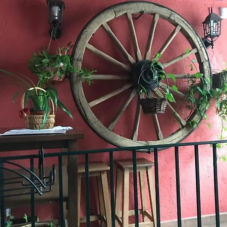 Rural El Alberche * בורגונדו